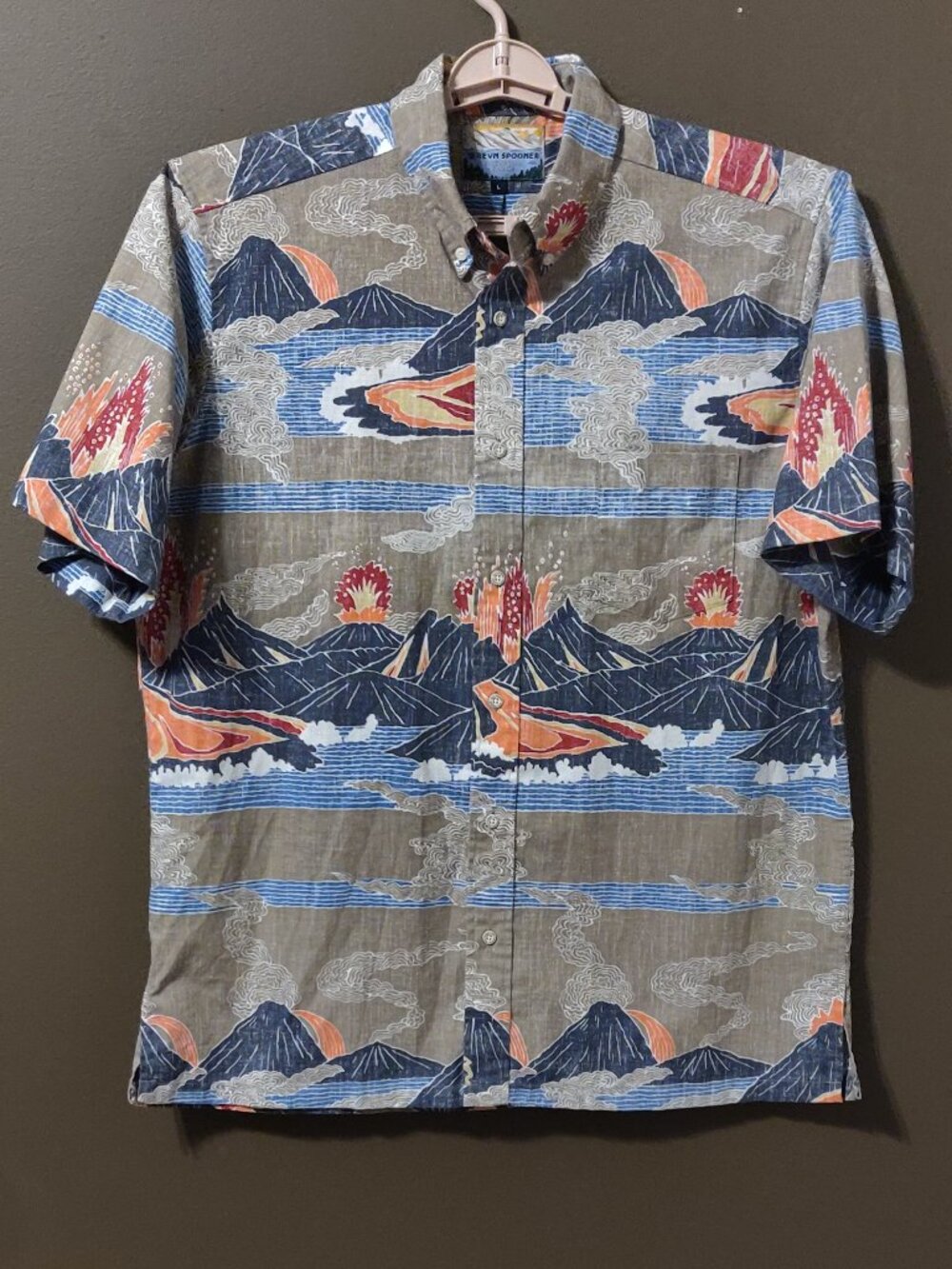 Reyn Spooner Volcanoes National Parks Aloha Shirt SIZE LARGE
